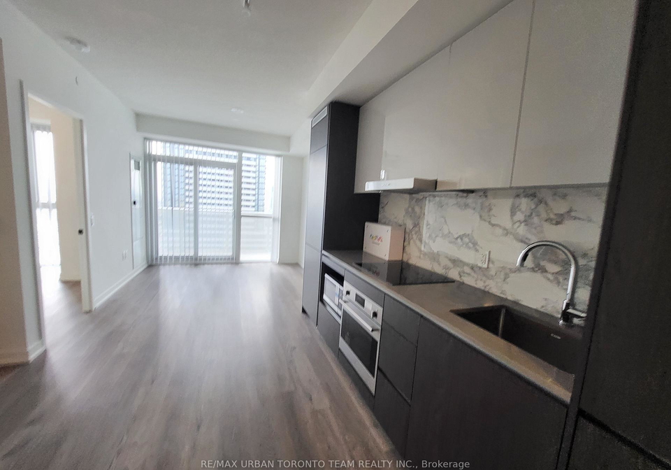 28-interchange-way-vaughan-ontario-n12275754