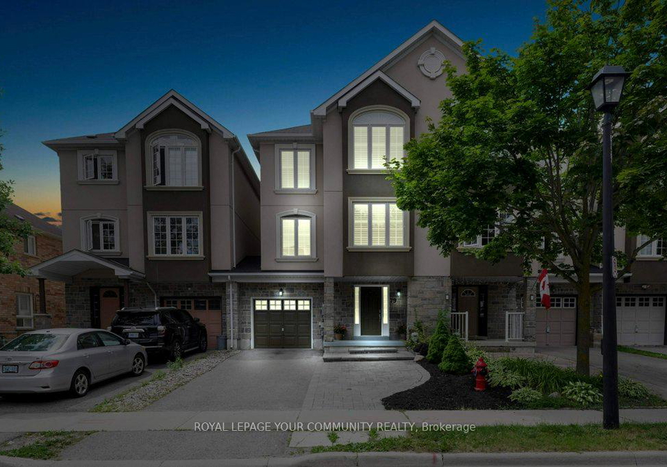 79-gail-parks-crescent-newmarket-ontario-n12275822