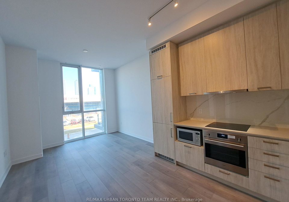 38-honeycrisp-crescent-vaughan-ontario-n12276811