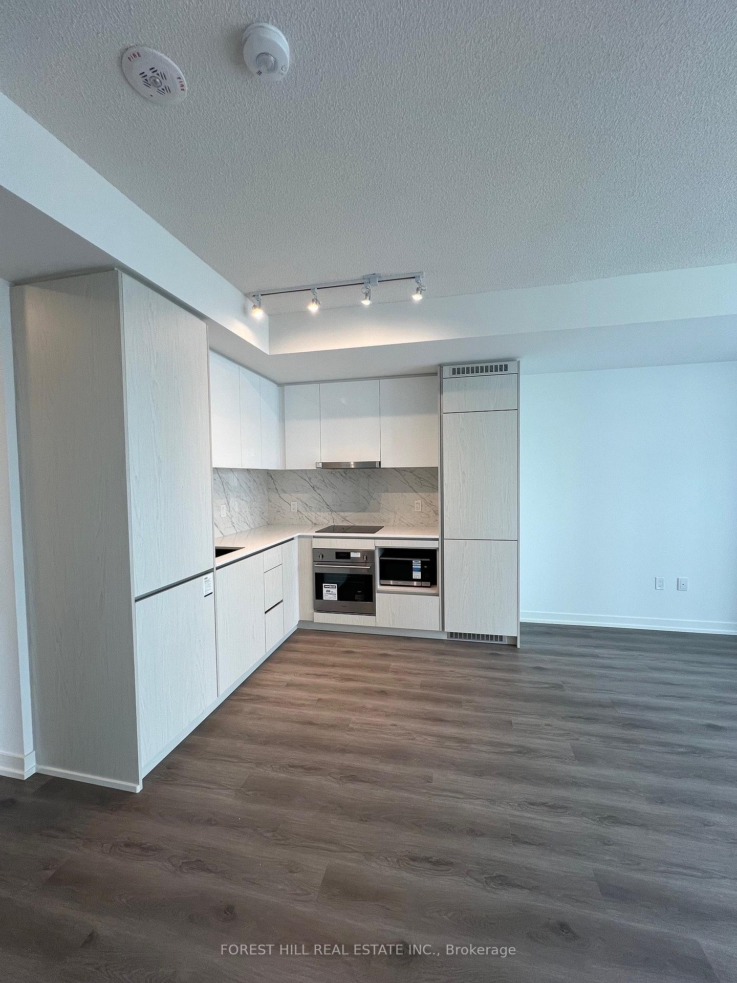 28-interchange-way-vaughan-ontario-n12276885