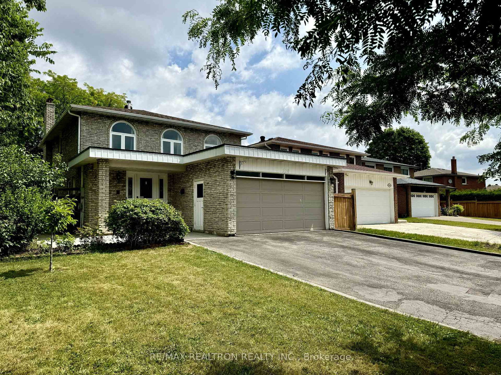 228-risebrough-circle-markham-ontario-n12277255