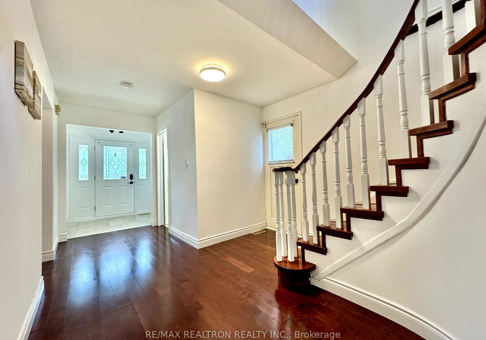228-risebrough-circle-markham-ontario-n12277255