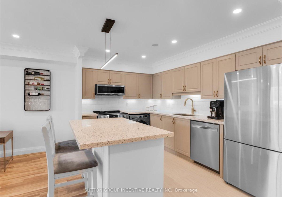 260-davis-drive-newmarket-ontario-n12278192