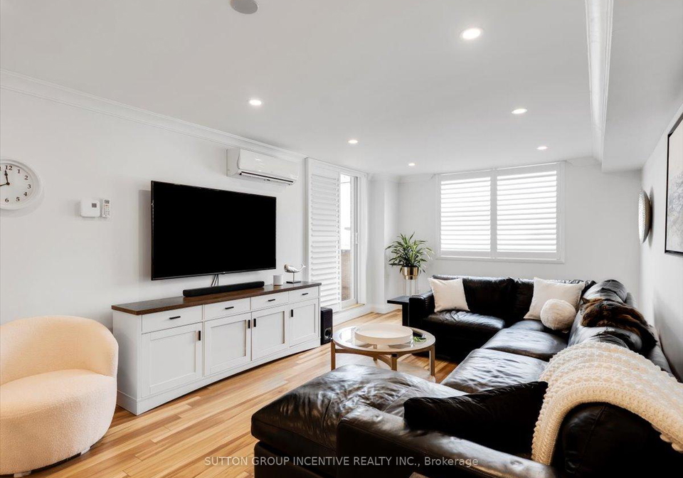 260-davis-drive-newmarket-ontario-n12278192