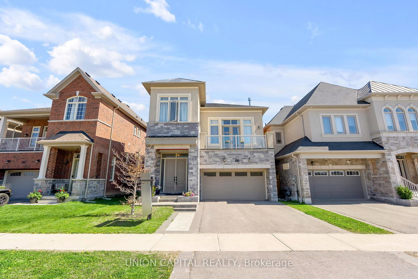 130-walter-english-drive-east-gwillimbury-ontario-n12279030