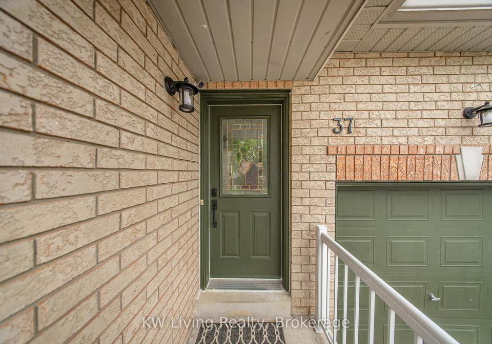 37-bluewater-trail-vaughan-ontario-n12279769