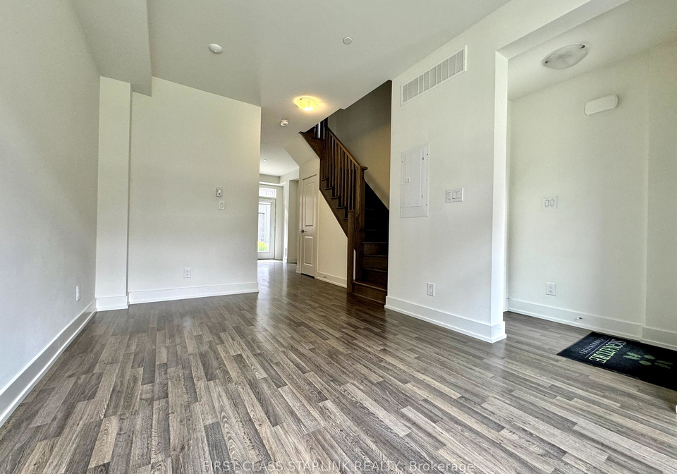 370c-red-maple-road-richmond-hill-ontario-n12281477