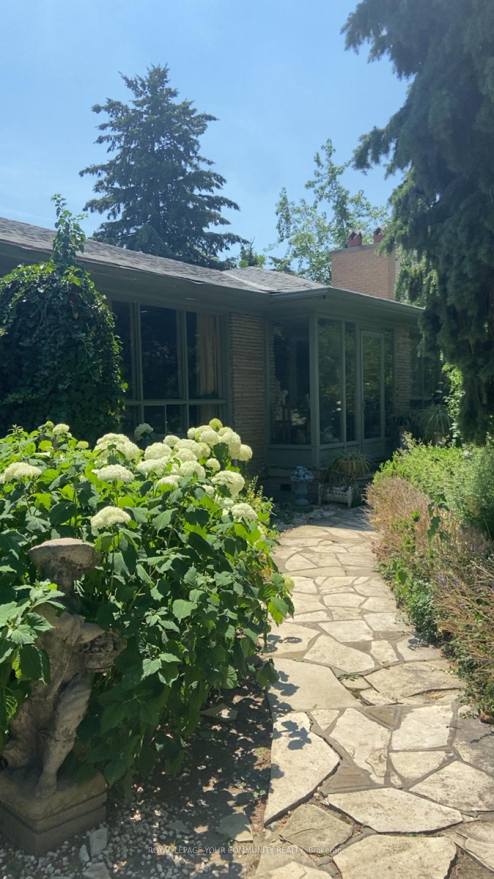 219-arnold-avenue-vaughan-ontario-n12281851