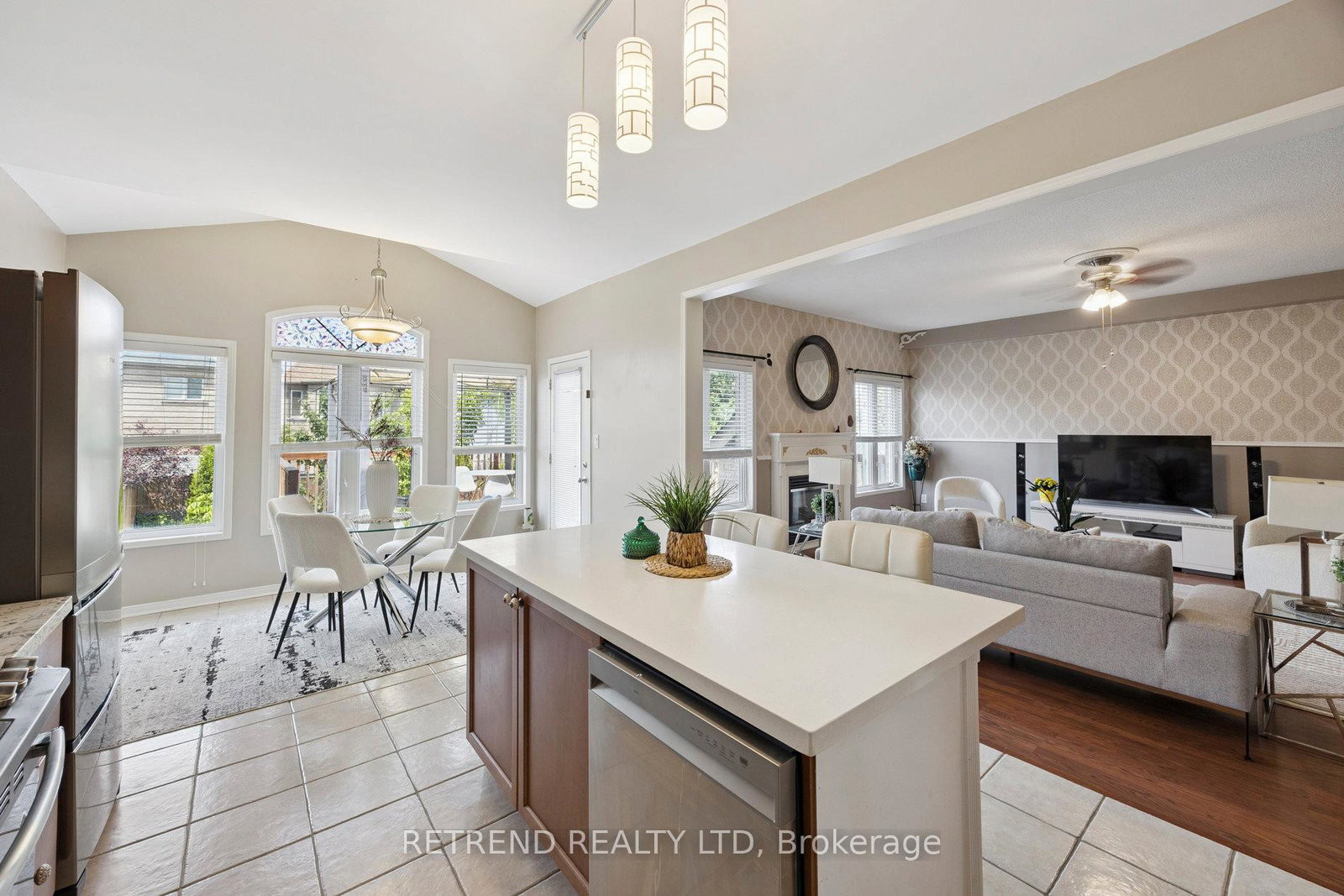26-booth-street-bradford-west-gwillimbury-ontario-n12282095