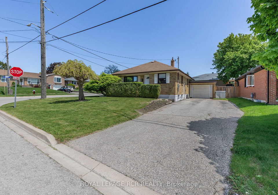 99-thornton-avenue-bradford-west-gwillimbury-ontario-n12283990