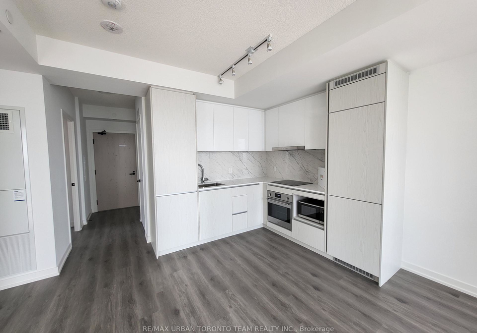 28-interchange-way-vaughan-ontario-n12284360