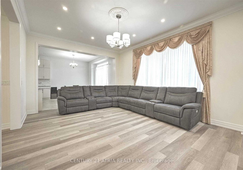 56-charlotte-abby-drive-east-gwillimbury-ontario-n12284923