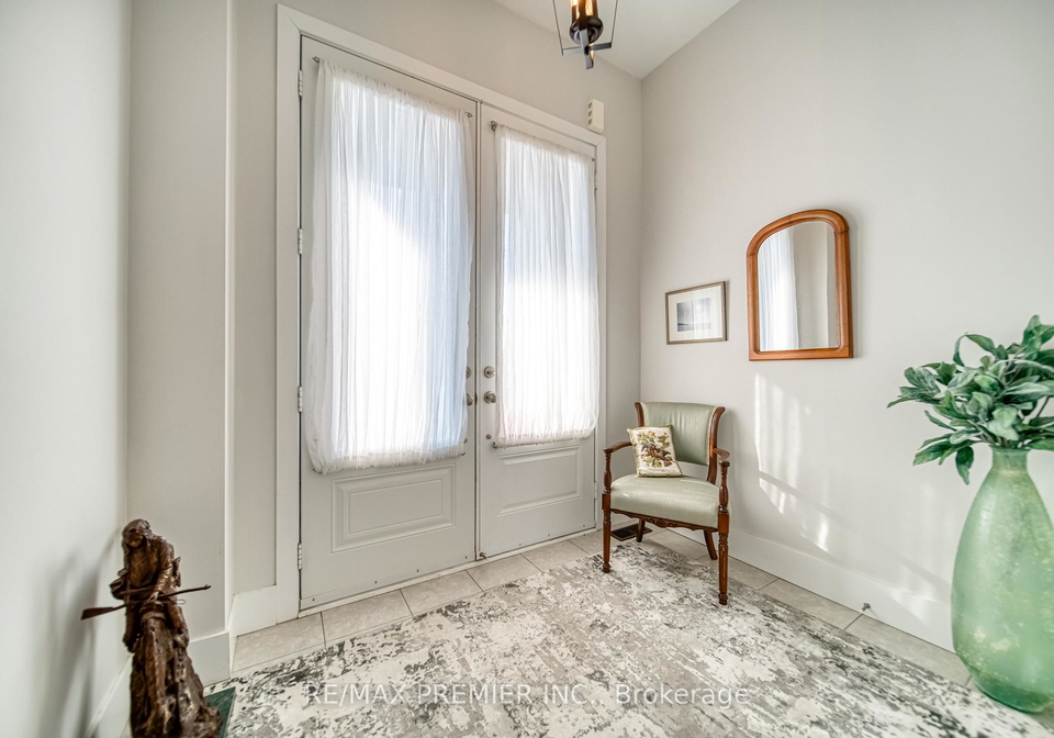 455-elyse-court-aurora-ontario-n12285036