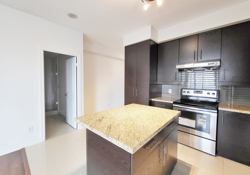 325-south-park-road-markham-ontario-n12285682
