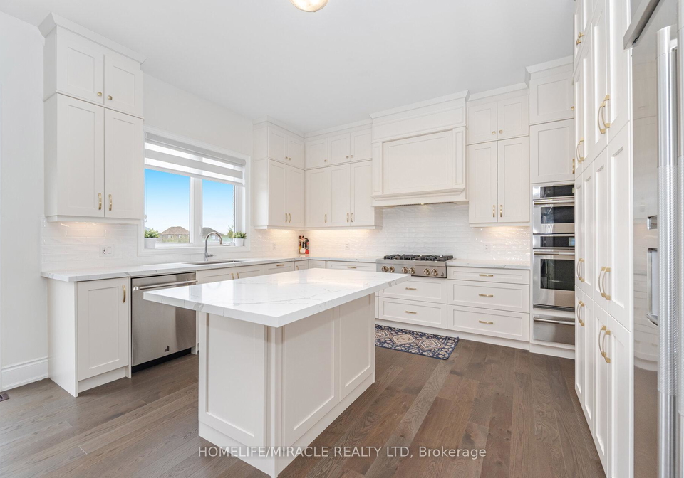 103-petal-avenue-east-gwillimbury-ontario-n12285687
