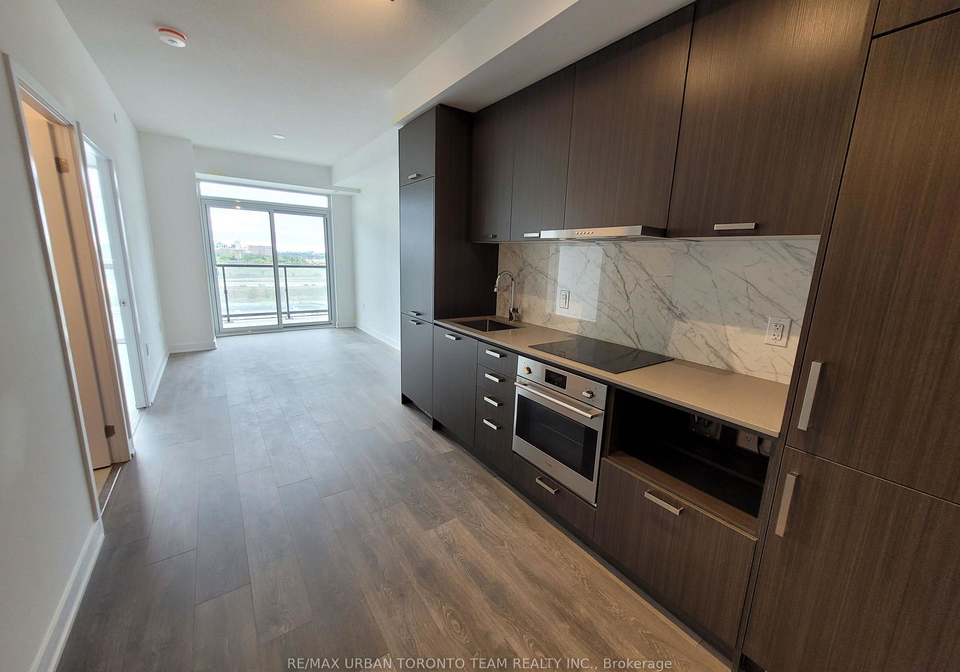 10-honeycrisp-crescent-vaughan-ontario-n12285935