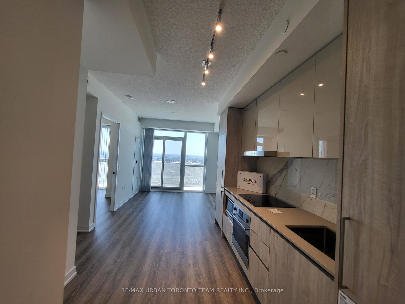 195-commerce-street-vaughan-ontario-n12286163