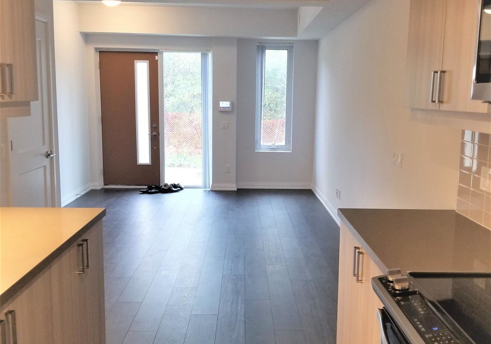 1060-portage-parkway-vaughan-ontario-n12286451