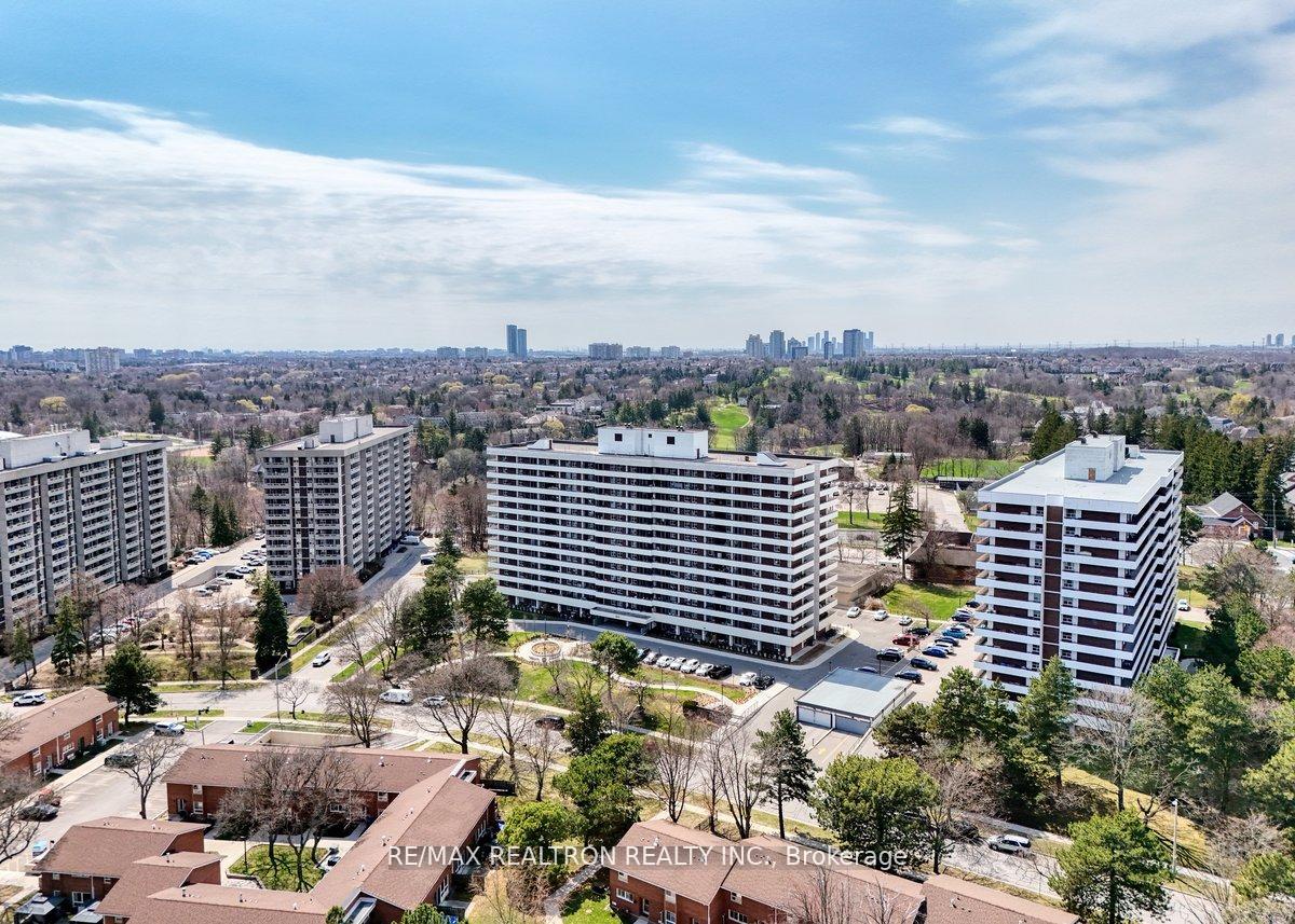 80-inverlochy-boulevard-markham-ontario-n12288674