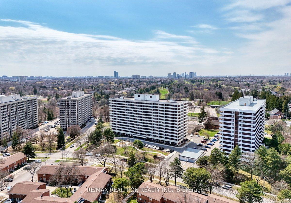 80-inverlochy-boulevard-markham-ontario-n12288674