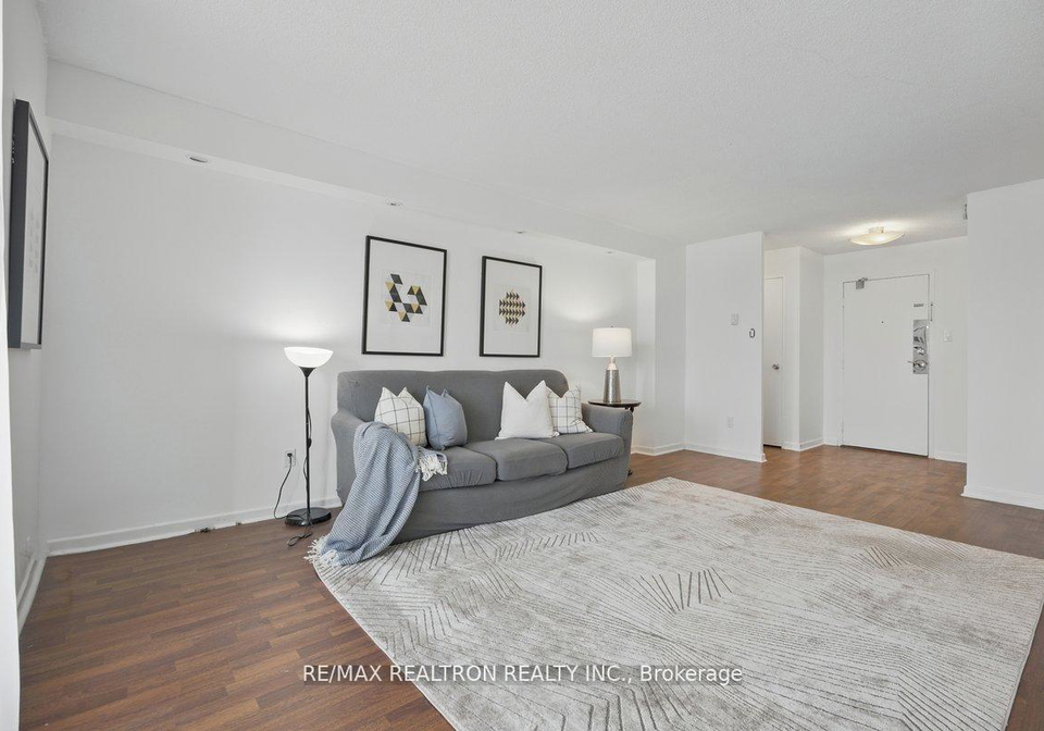 80-inverlochy-boulevard-markham-ontario-n12288674