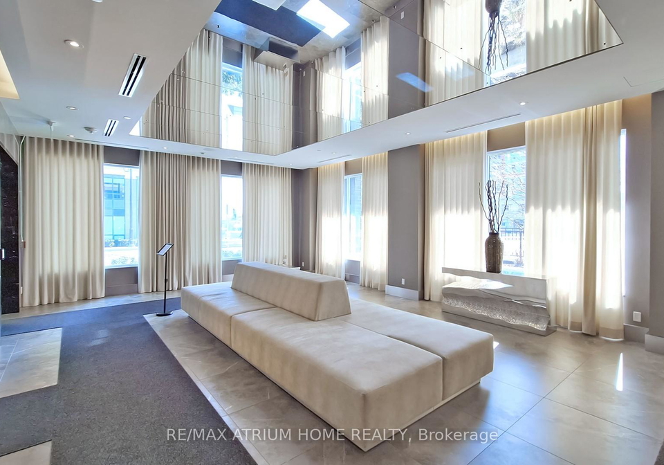 396-highway-7-avenue-e-e-richmond-hill-ontario-n12288901