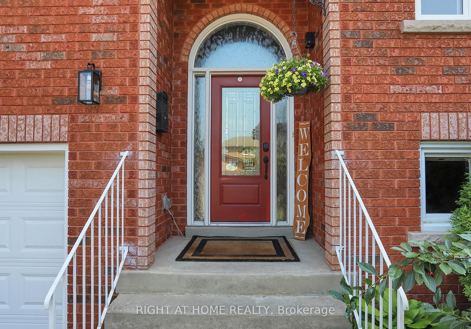 93-compton-crescent-bradford-west-gwillimbury-ontario-n12289440