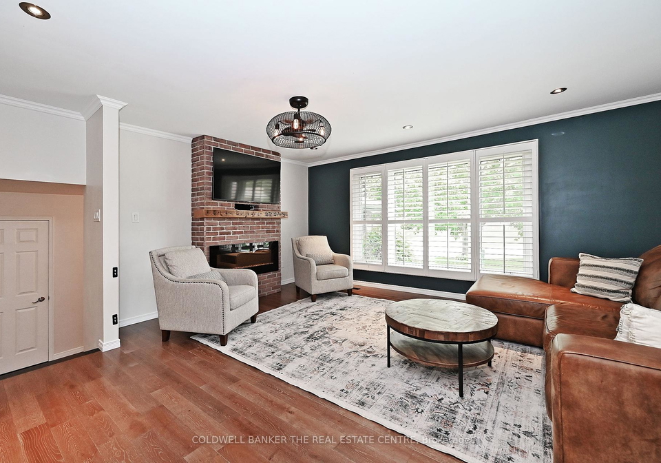 15-earls-court-east-gwillimbury-ontario-n12290218
