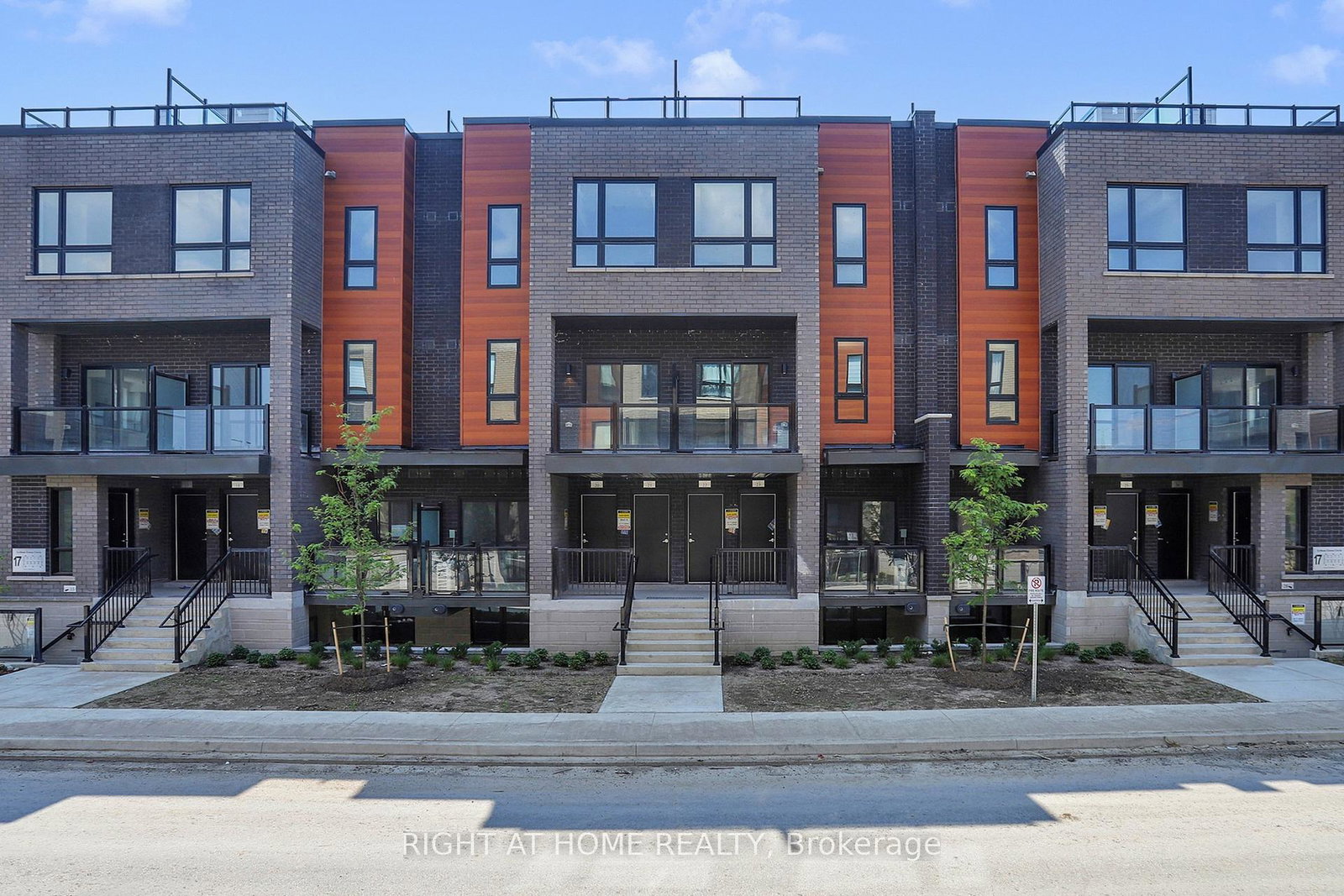 17-lytham-green-circle-newmarket-ontario-n12292365