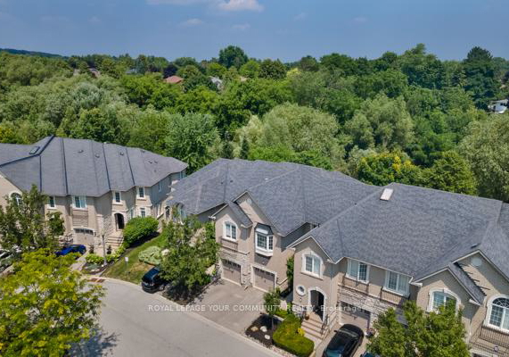 25-senator-court-aurora-ontario-n12292511