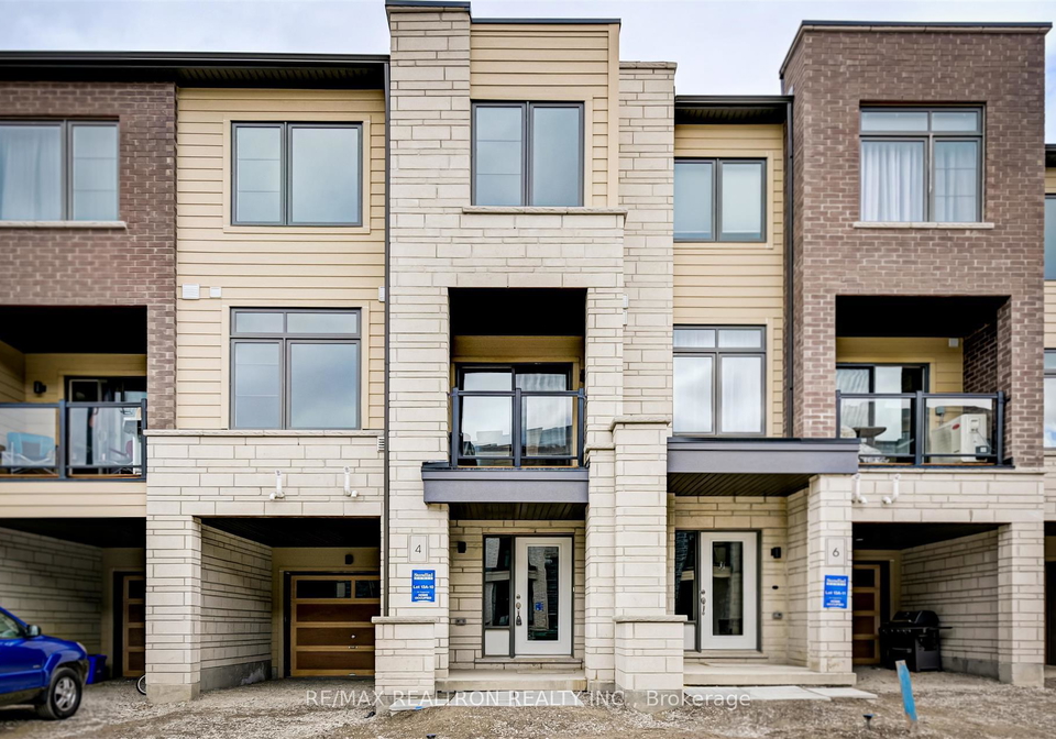4-delano-way-newmarket-ontario-n12293225