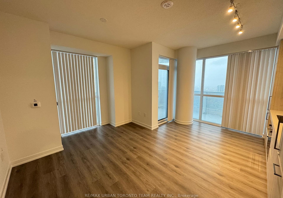 225-commerce-street-vaughan-ontario-n12293535