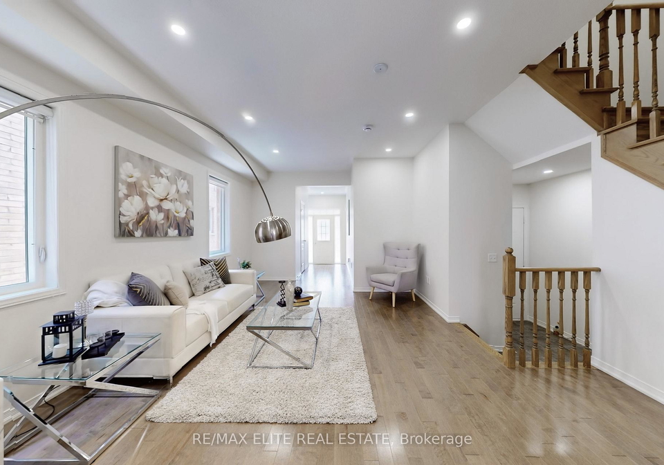 1217-mccron-crescent-newmarket-ontario-n12293564