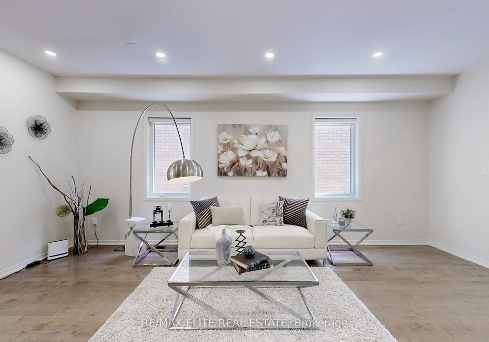 1217-mccron-crescent-newmarket-ontario-n12293564