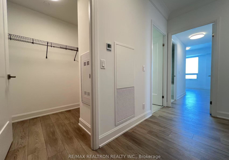 38-water-walk-drive-markham-ontario-n12293581
