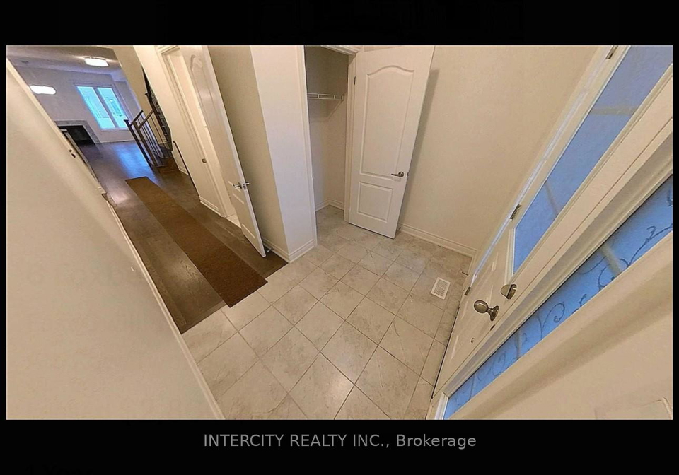 6-foxberry-road-east-gwillimbury-ontario-n12294681