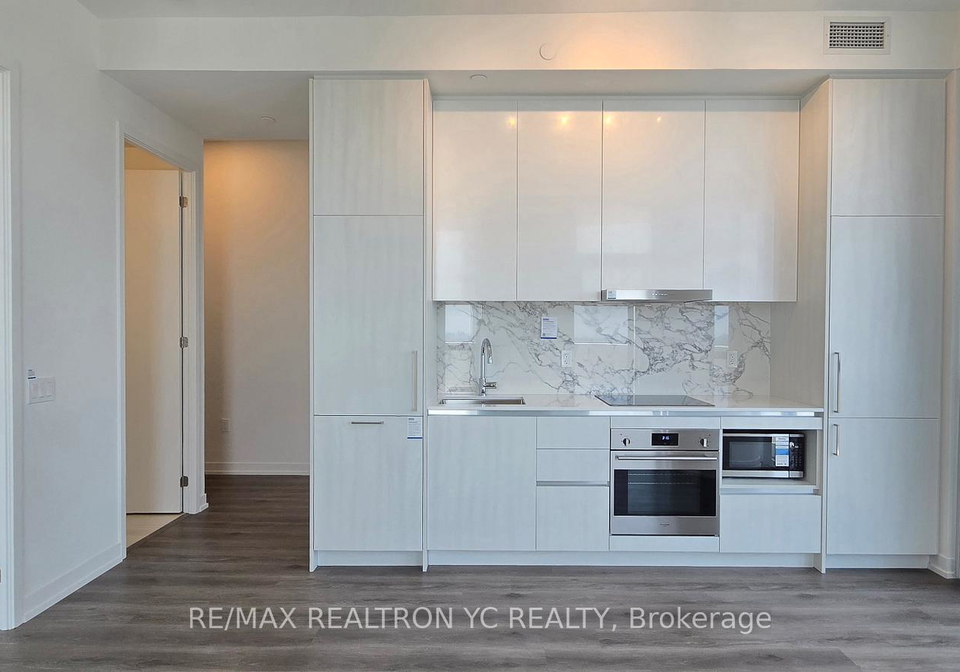 225-commerce-street-vaughan-ontario-n12294790