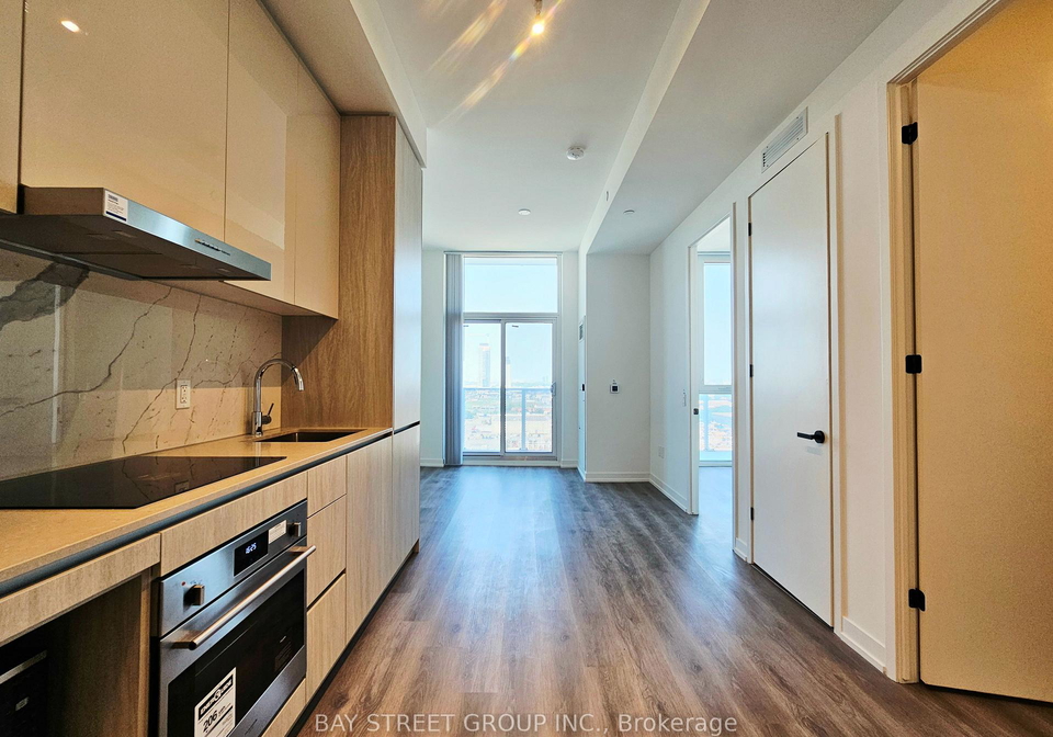 28-interchange-way-vaughan-ontario-n12295421