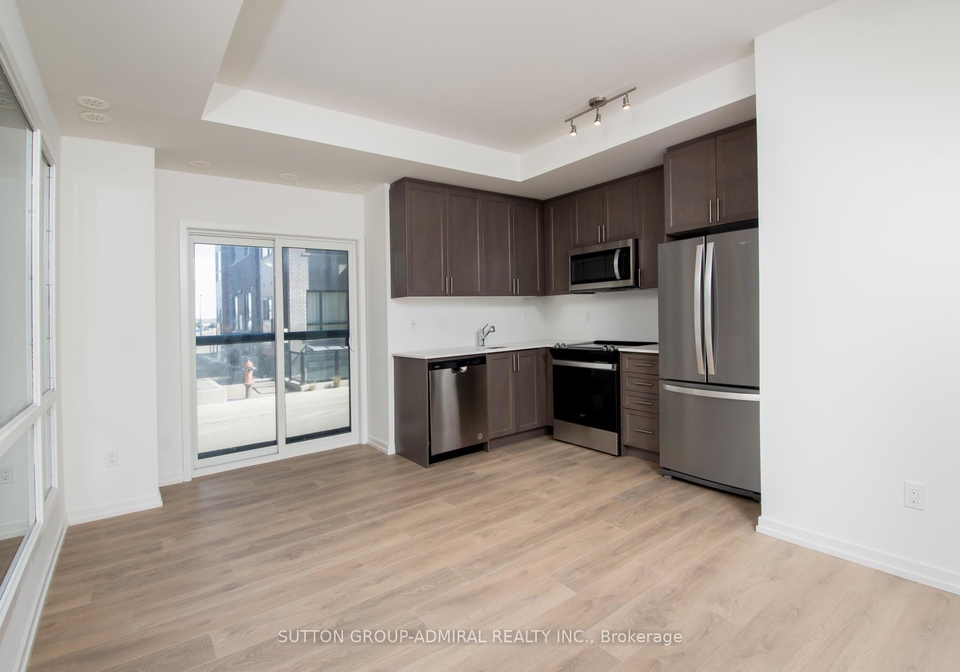 17-lytham-green-circle-newmarket-ontario-n12295859