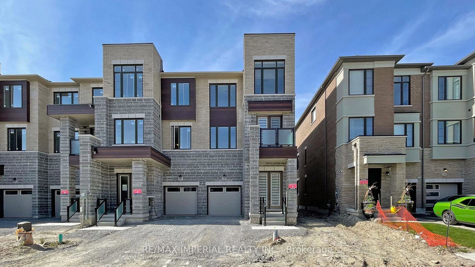 212-vermont-avenue-newmarket-ontario-n12296435