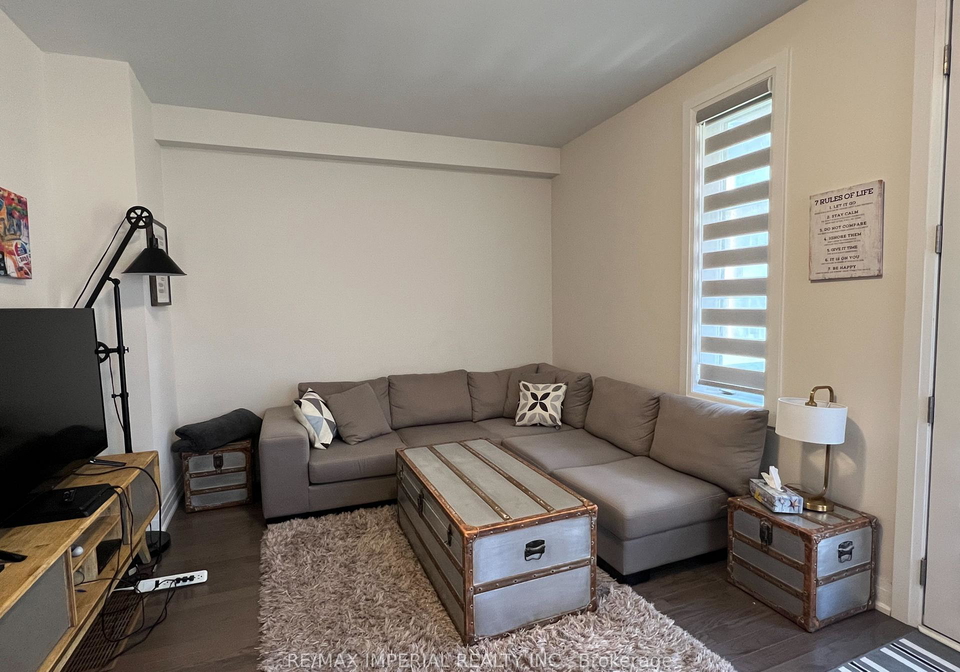 212-vermont-avenue-newmarket-ontario-n12296435