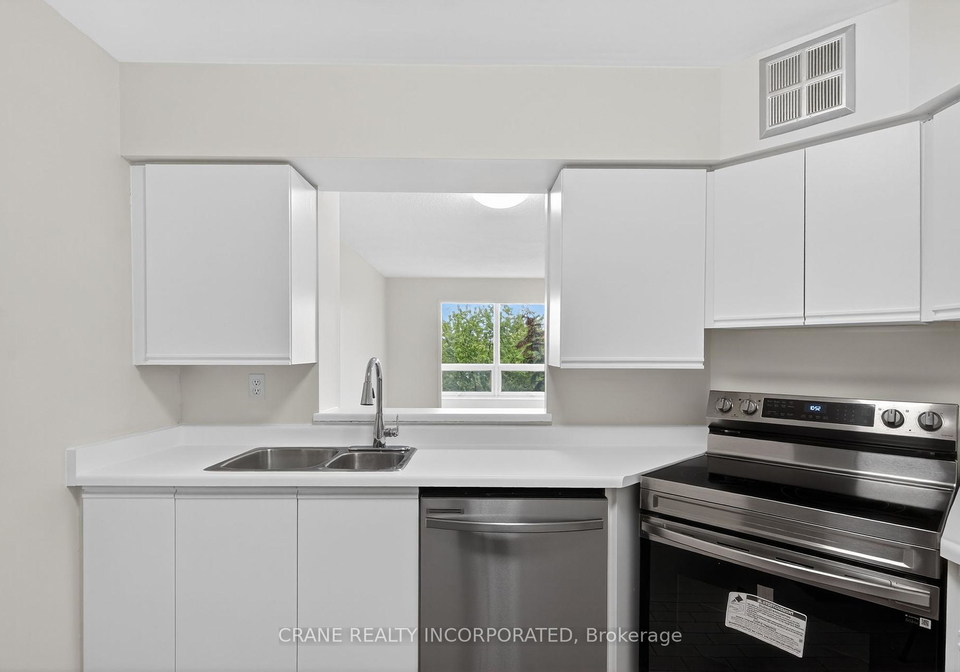 326-major-mackenzie-drive-e-e-richmond-hill-ontario-n12296547