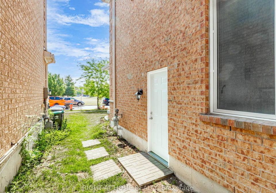 184-summerlyn-trail-bradford-west-gwillimbury-ontario-n12296669