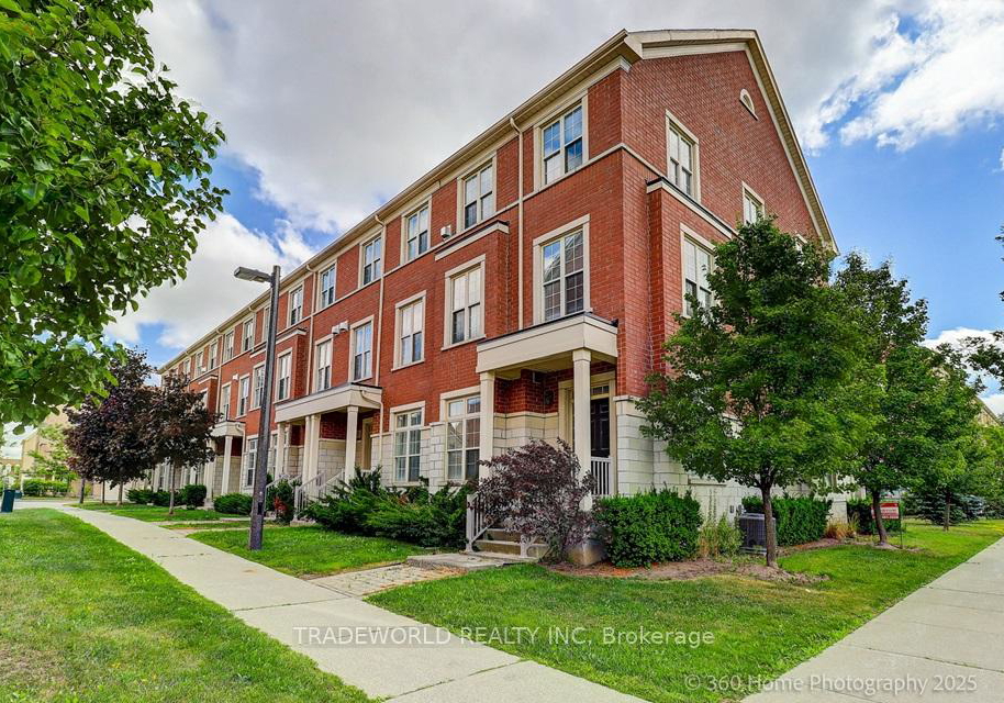 13-empress-of-australia-lane-markham-ontario-n12297790
