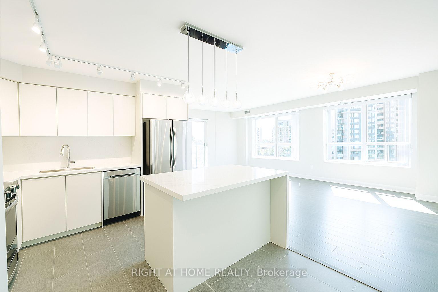 39-galleria-parkway-markham-ontario-n12298520