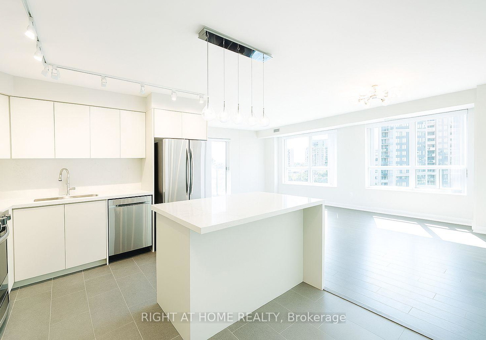 39-galleria-parkway-markham-ontario-n12298520