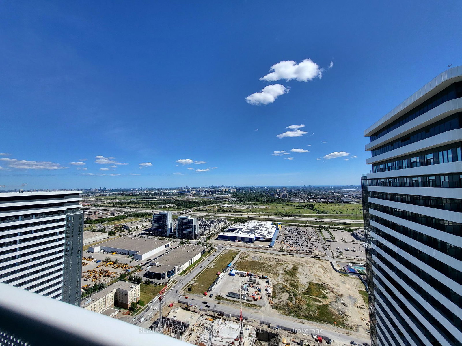 225-commerce-street-vaughan-ontario-n12299656