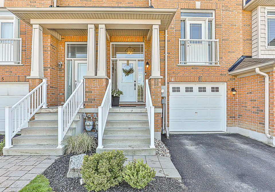 7-arthur-case-crescent-east-gwillimbury-ontario-n12300464