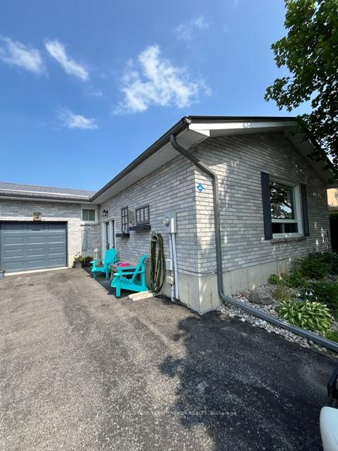 9-west-street-georgina-ontario-n12300525