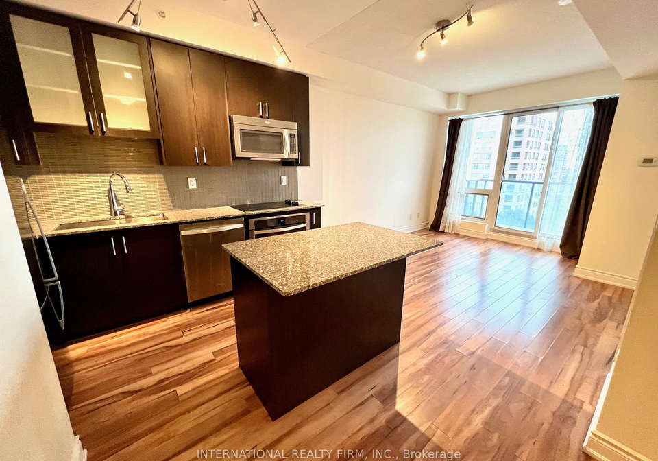 9090-yonge-street-richmond-hill-ontario-n12300687